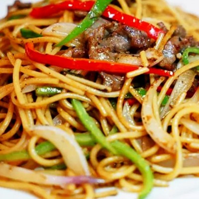 干炒黑椒牛肉意粉 - 銅鑼灣分店