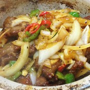 黑椒牛仔骨煲 - 銅鑼灣分店