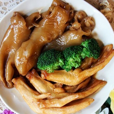 紅燒花膠燒腩仔鴨掌煲 - 銅鑼灣分店