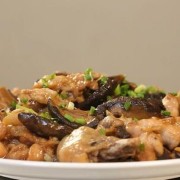 北菇蒸滑雞 - 銅鑼灣分店